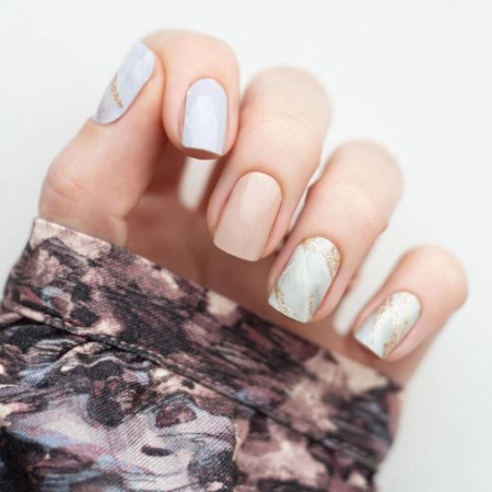 Kynsitarrat - AVOA Beauty - Set in Stone